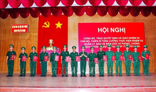 Bộ đội Biên phòng Thành phố Hồ Chí Minh hỗ trợ phòng, chống dịch COVID-19 tại biên giới