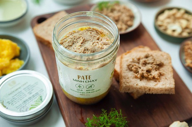 Thành phố Hồ Chí Minh: Tiếp nhận nhiều trường hợp ngộ độc Botulinum sau khi sử dụng pate Minh Chay