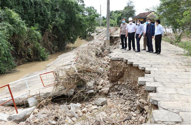Phú Yên tập trung khắc phục hậu quả do mưa, lũ