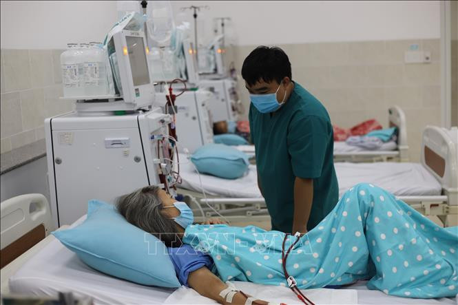 Người bệnh lọc máu có nguy cơ diễn biến nặng nếu mắc COVID-19