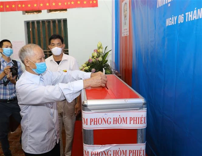 Một số địa phương bầu cử thêm và bầu cử lại đại biểu HĐND cấp huyện và xã