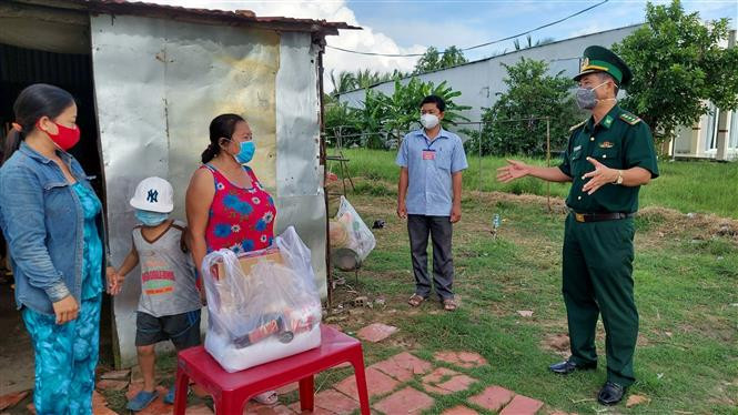 Bộ đội Biên phòng và Ban dân tộc Kiên Giang ký hợp tác tuyên truyền trong đồng bào dân tộc vùng biên giới, biển đảo