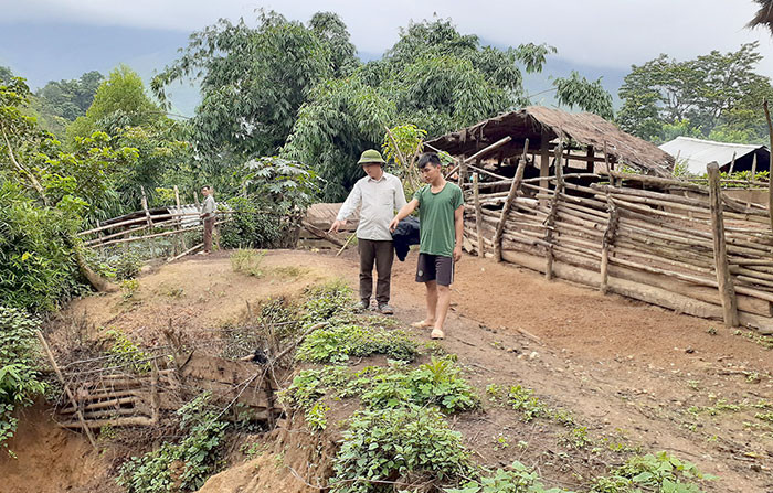 Điện Biên khẩn trương di dời các hộ dân bản Mường Tỉnh A ra khỏi vùng nguy cơ sạt lở