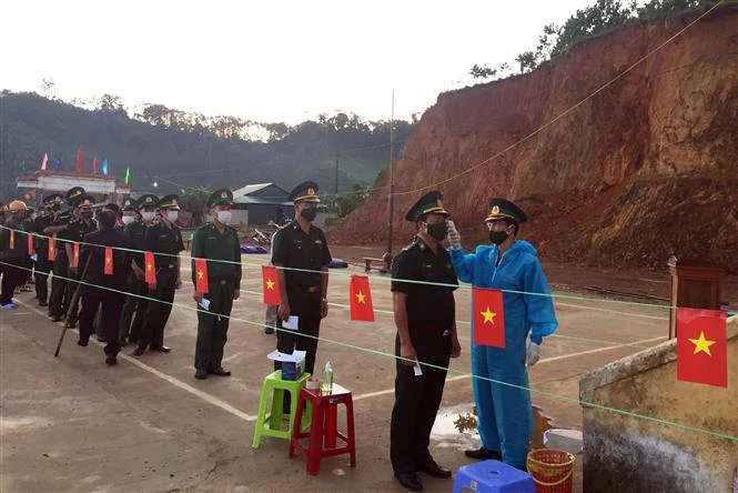 Cử tri Thừa Thiên Huế vui cùng non sông