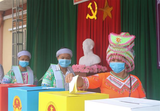 Cử tri Cao Bằng tin tưởng lựa chọn được người tài, đức giúp địa phương ngày càng phát triển