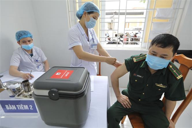 Thêm 6 ca mắc COVID-19 được cách ly ngay sau khi nhập cảnh
