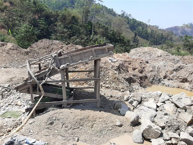 Phát hiện dấu hiệu khai thác khoáng sản vàng trái phép ở huyện Đăk Đoa