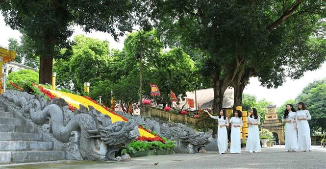 Phục dựng điện Kính Thiên, hoàn trả hồn cốt cho Hoàng thành Thăng Long
