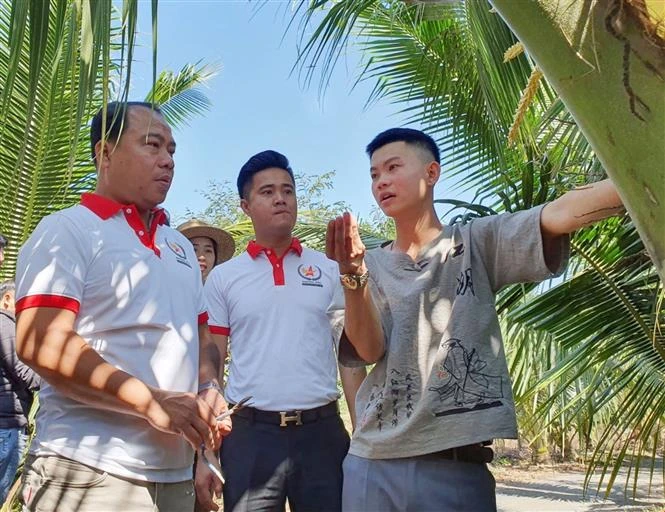Anh Nguyễn Đức Thành - Thành công với nông nghiệp hữu cơ