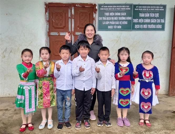 Những “bông hoa” góp tuổi Xuân cho giáo dục vùng cao Hà Giang