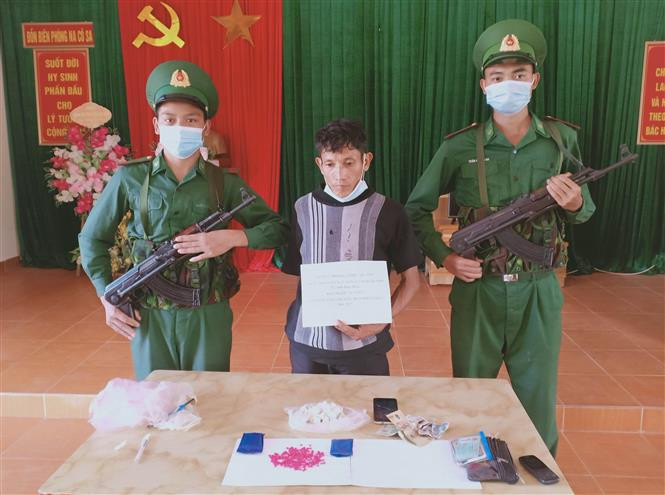 Điện Biên bắt hai đối tượng có hành vi mua bán trái phép chất ma túy