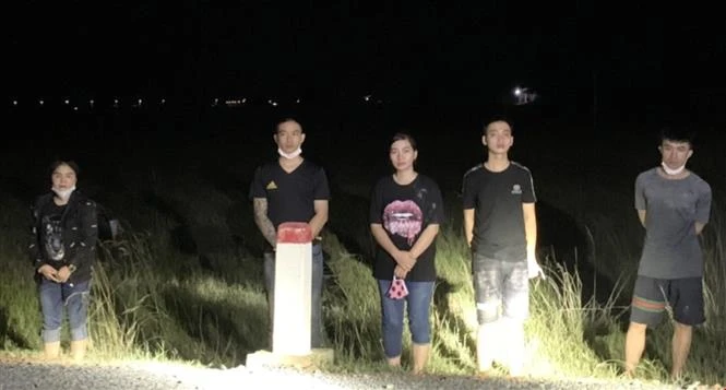 Phát hiện, cách ly tập trung 5 trường hợp nhập cảnh trái phép