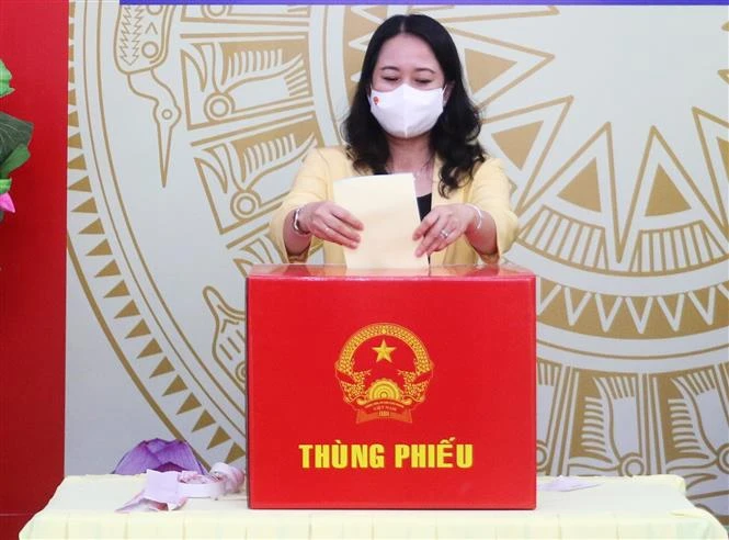 Phó Chủ tịch nước Võ Thị Ánh Xuân bầu cử tại thành phố Long Xuyên, tỉnh An Giang