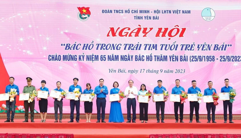 Tuổi trẻ Yên Bái hướng tới kỷ niệm 65 năm Bác Hồ về thăm Yên Bái