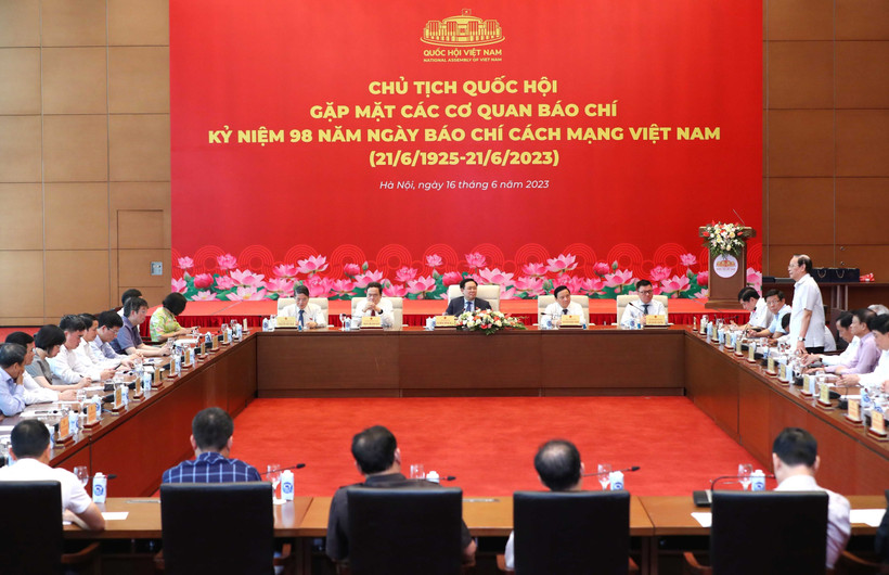 Chủ tịch Quốc hội Vương Đình Huệ: Báo chí không ngừng vươn lên, là cầu nối giữa Đảng, Nhà nước với nhân dân