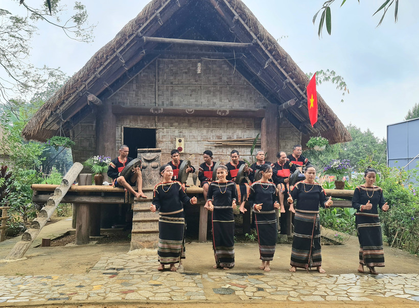 Hoạt động tháng 3 với chủ đề “Mùa xuân và Tuổi trẻ” tại Làng Văn hóa - Du lịch các dân tộc Việt Nam