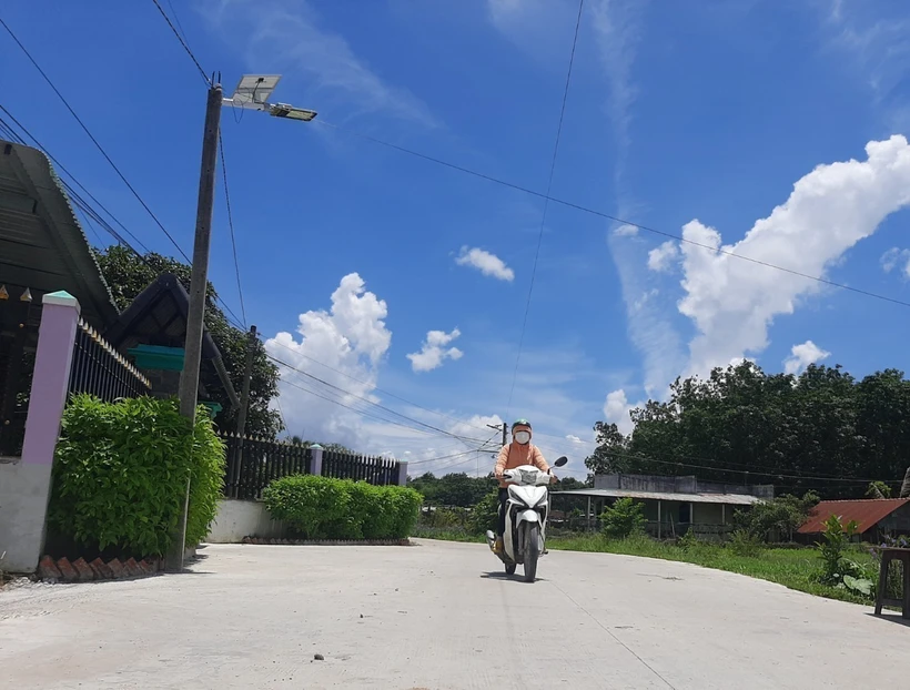 Sức dân trong xây dựng đường giao thông nông thôn