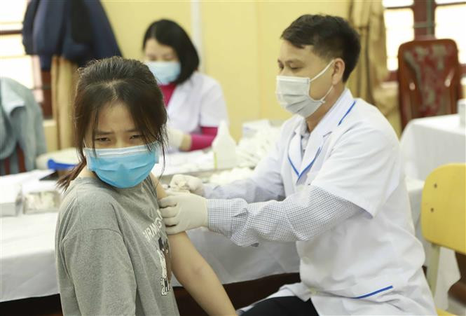 Dịch COVID-19: Cả nước có 14.835 ca mắc mới, gần 3.000 người khỏi bệnh