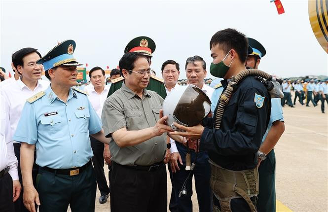 Thủ tướng Phạm Minh Chính thăm một số cơ sở kinh tế, xã hội, quốc phòng tại tỉnh Ninh Thuận