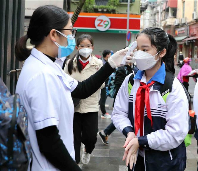 Tăng cường bảo đảm an toàn sức khỏe cho giáo viên, học sinh
