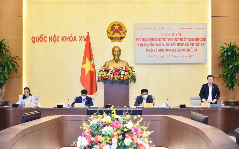 Xây dựng nếp sống văn hóa, bài trừ biến tướng của tục “bắt vợ”