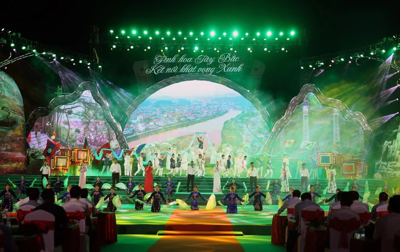 Festival "Tinh hoa Tây Bắc" năm 2022: Đặc sắc chương trình nghệ thuật "Kết nối khát vọng xanh"