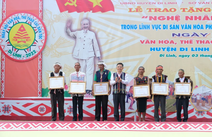 Sáu nghệ nhân của Lâm Đồng được phong tặng danh hiệu “Nghệ nhân ưu tú” cấp Nhà nước