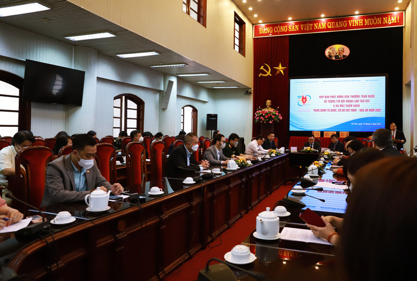 Họp báo phát động Giải thưởng toàn quốc về thông tin đối ngoại lần thứ VIII