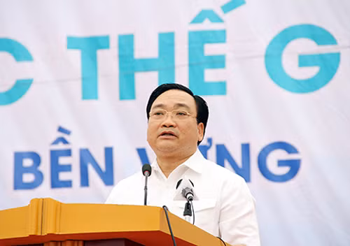 Phó Thủ tướng Chính phủ Hoàng Trung Hải phát biểu tại Lễ mít tinh. Ảnh: baobacgiang.com.vn
