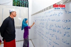 Những lớp học tiếng Chăm miễn phí giữa lòng TP Hồ Chí Minh