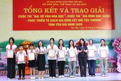 Khơi dậy tình yêu sách và văn hóa đọc trong các gia đình dân tộc thiểu số, miền núi