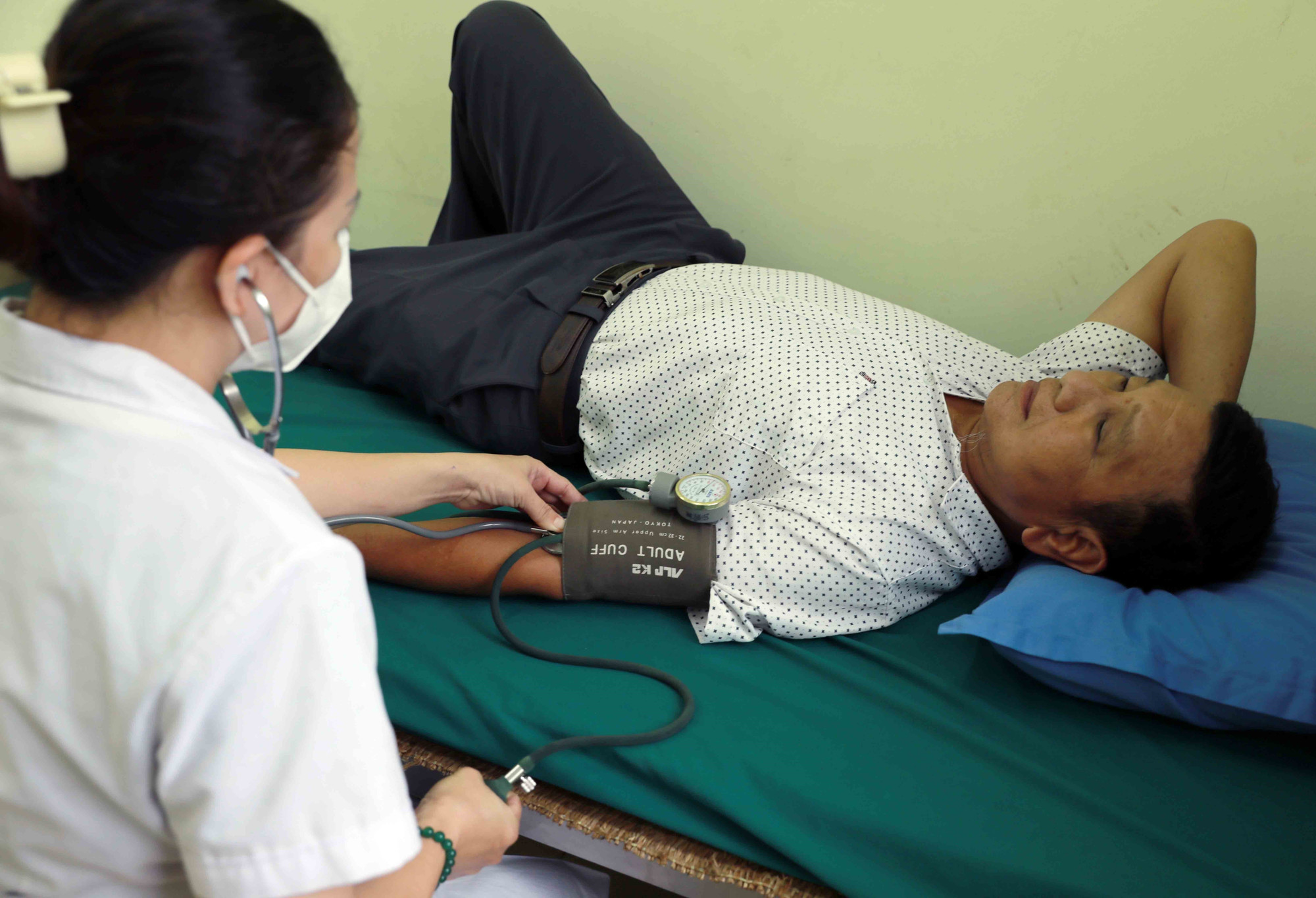 Trung tâm Y tế huyện Mường Tè (Lai Châu) đã trở thành địa chỉ tin cậy của người dân đến khám, điều trị bệnh. muong-te-7625-14.jpg