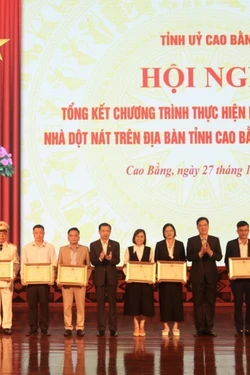 Cao Bằng hoàn thành xóa nhà tạm, nhà dột nát