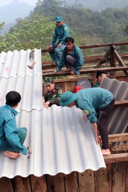 Khẩn trương khắc phục hậu quả mưa, dông lốc tại Tuyên Quang