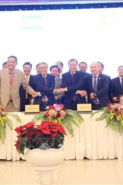 Tây Ninh xác định 4 nội dung trọng tâm hợp tác với ba tỉnh giáp biên của Campuchia