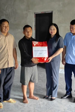 Huyện vùng cao Mù Cang Chải hoàn thành xóa nhà tạm, nhà dột nát