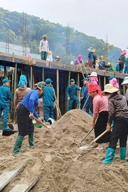 Địa phương đầu tiên hoàn thành xóa nhà tạm ở vùng cao chia sẻ nhiều cách làm hay