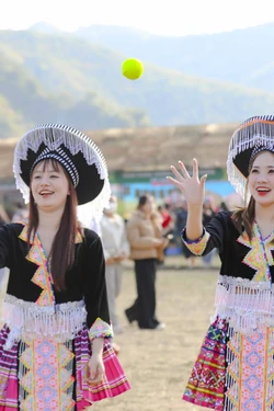 Đặc sắc Ngày hội Văn hóa các dân tộc vùng biên Sam Mứn, Điện Biên