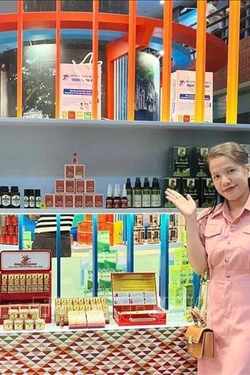 Người phụ nữ khởi xướng phát triển các loại dược liệu cho quê hương