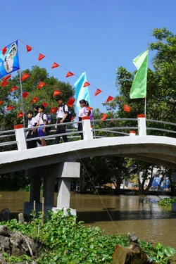 Thiết thực chăm lo cho người dân vùng sâu, vùng xa