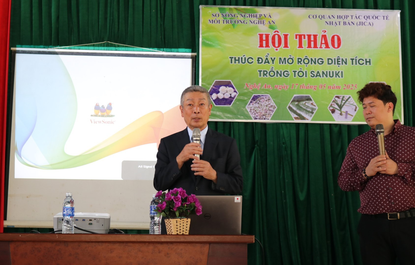 Ông Kondo Takashi, Chủ tịch Hợp tác xã Farmers’ Co-op chia sẻ tại buổi hội thảo. 1.jpg