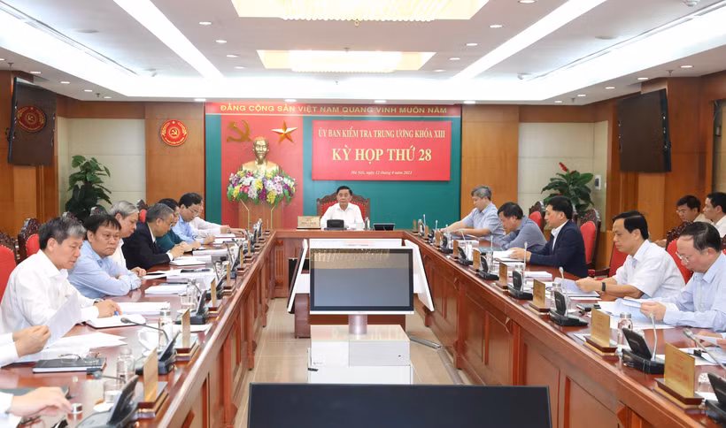 Kỳ họp thứ 28 của Ủy ban Kiểm tra Trung ương: Thi hành kỷ luật một số tổ chức, đảng viên vi phạm