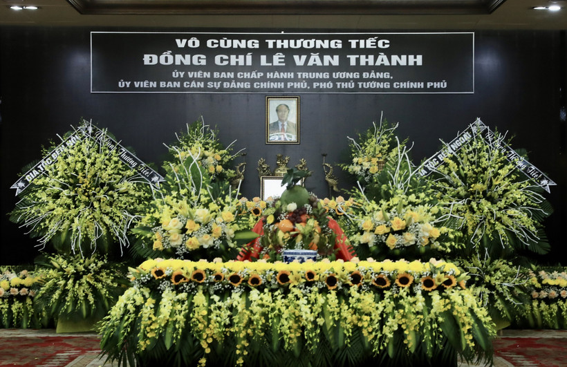 Linh cữu Phó Thủ tướng Lê Văn Thành được quàn tại Trung tâm Hội nghị thành phố Hải Phòng. Ảnh: Lâm Khánh - TTXVN