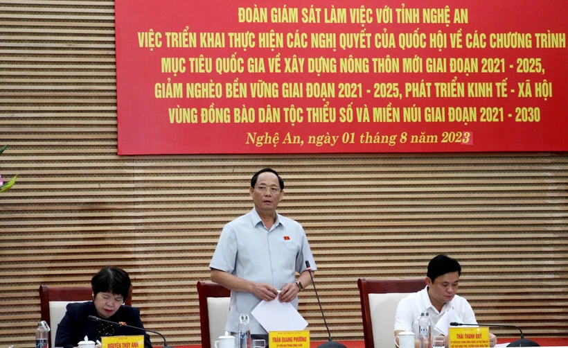 Thượng tướng Trần Quang Phương, Ủy viên Ban Chấp hành Trung ương Đảng, Phó Chủ tịch Quốc hội phát biểu tại buổi làm việc. Ảnh: Văn Tý - TTXVN