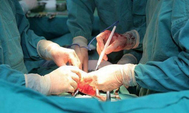 Nghiên cứu cho thấy phẫu thuật đau thần kinh tọa chỉ có tác dụng giảm đau trong thời gian ngắn