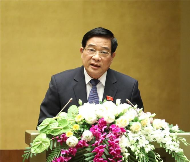 Chủ tịch Hội đồng Dân tộc của Quốc hội Hà Ngọc Chiến trình bày Báo cáo giải trình, tiếp thu, chỉnh lý dự thảo Nghị quyết phê duyệt chủ trương đầu tư Chương trình mục tiêu quốc gia phát triển kinh tế - xã hội vùng đồng bào dân tộc thiểu số và miền núi giai