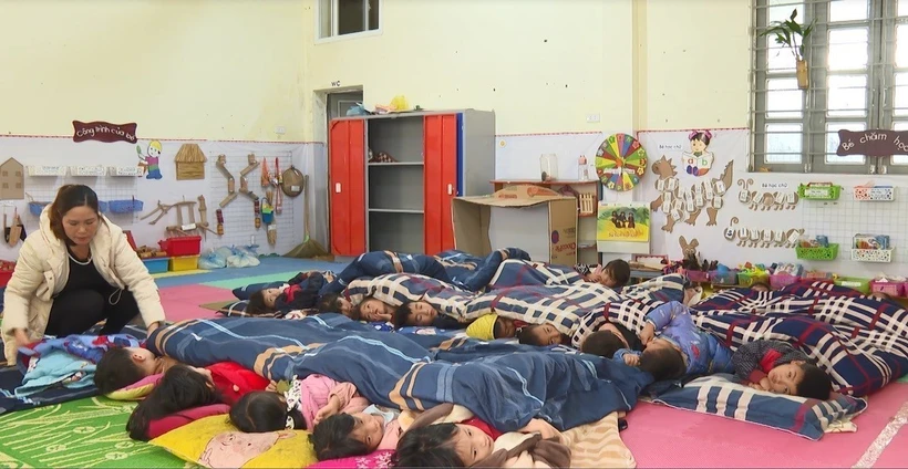Lai Châu chủ động phòng, chống rét cho học sinh
