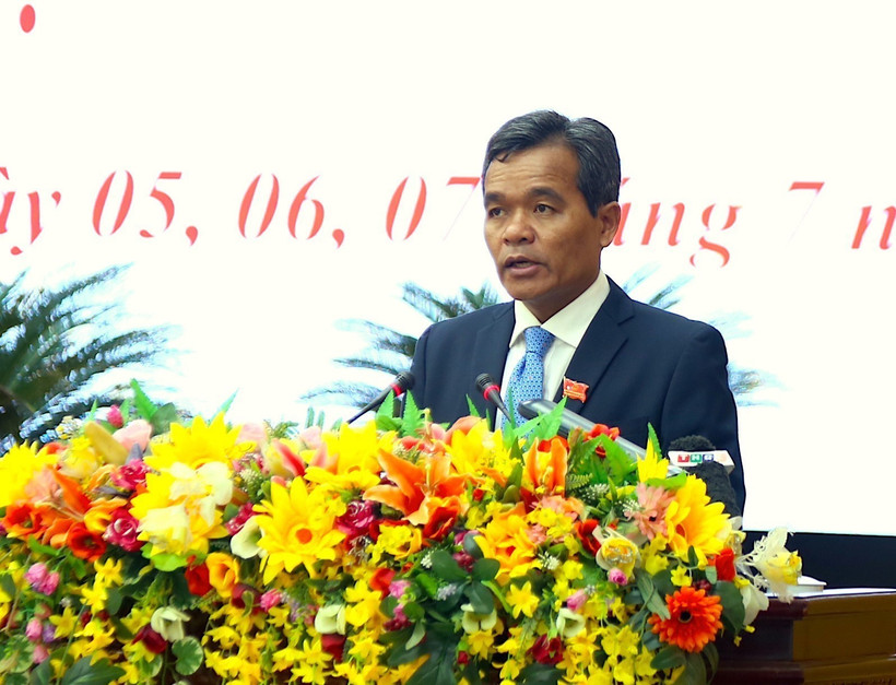 Ông Hồ Văn Niên, Ủy viên Ban Chấp hành Trung ương Đảng, Bí thư Tỉnh uỷ, Chủ tịch HĐND tỉnh Gia Lai phát biểu khai mạc Kỳ họp thứ 13. Ảnh: Quang Thái-TTXVN