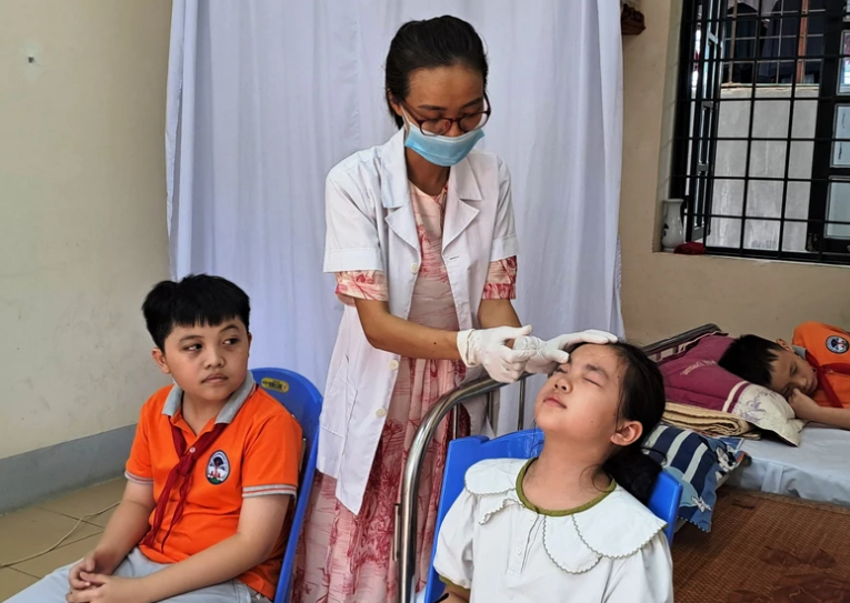 Lào Cai tăng cường phòng, chống bệnh đau mắt đỏ