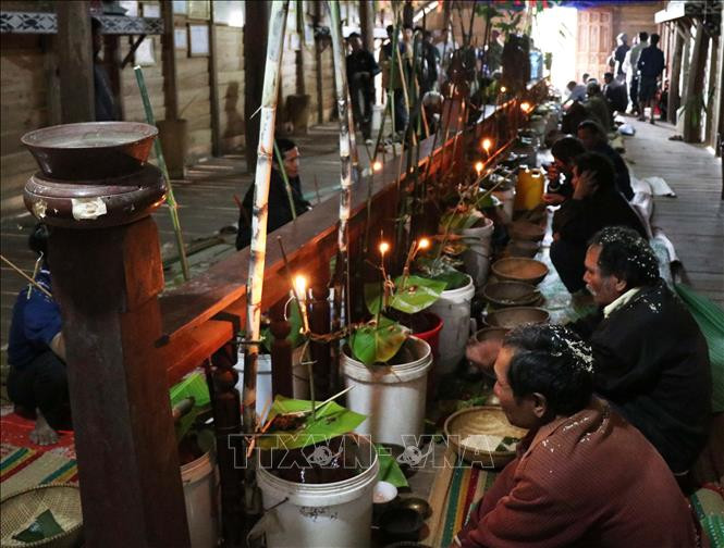 Nghi thức cúng Yang Sri (Thần Lúa) trong Lễ mừng lúa mới tại làng Yun, xã Yang Bắc, huyện Đắk Pơ (Gia Lai). Ảnh: Hồng Điệp - TTXVN
